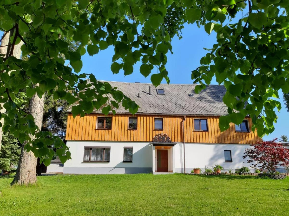Familienfreundliche Ferienwohnung Zschorlau 外观 照片